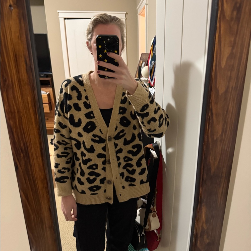 Cardigan - Picture 3 of 3